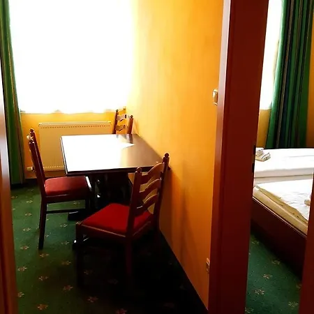Hotel Hahnbaum 3*