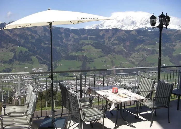 Hahnbaum Sankt Johann im Pongau